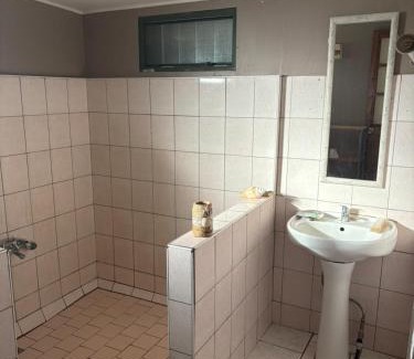 Huahine Ski Chalet | Faatiarau Lodge