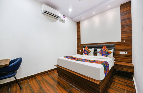 Faridabad Hotel | Fabexpress City Walk