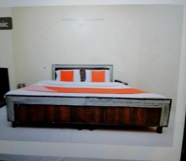 Sector 45 Hotel | FabExpress Diamond Sec 45