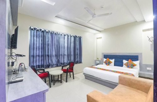 Indira Nagar Hotel | Fabexpress Grand Inn I
