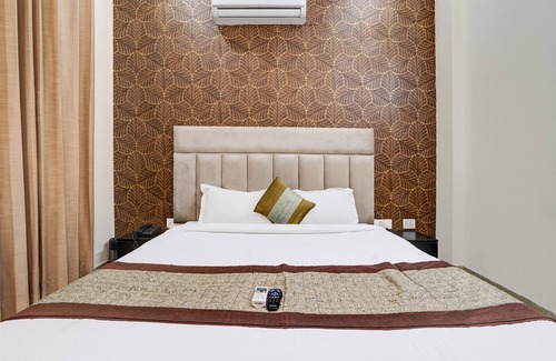 IMT Manesar Hotel | Fabexpress Next Home