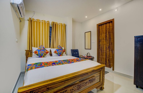Jayanagar Hotel | Fabexpress Rithun Residency