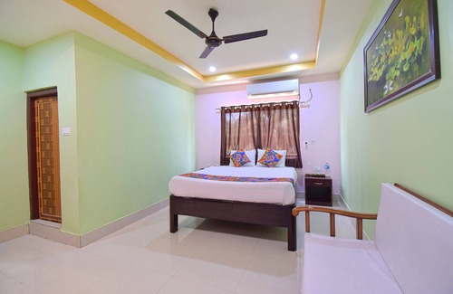 Guwahati Hotel | Fabhotel Knight Airways