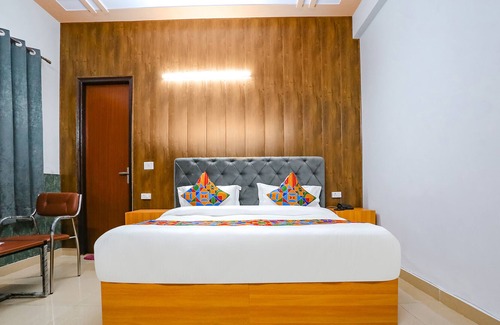 IMT Manesar Hotel | Fabhotel Next Home Prime