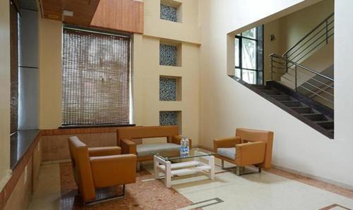 Kadachiwadi Hotel | FabHotel Prime Rester Select - in chakan