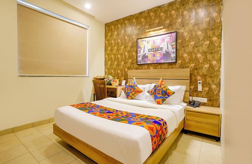 Gauravaddo Hotel | Fabhotel Prime Twin Fountains