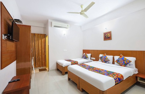 Triplicane Hotel | Fabhotel Rkh Skyline Residency