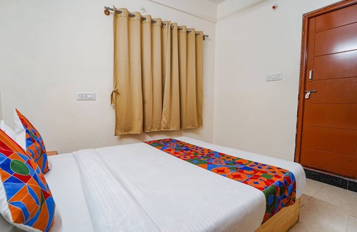 Brookefield Hotel | Fabhotel Sln Heritage