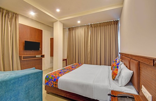 Pune Hotel | Fabhotel Sri Sai