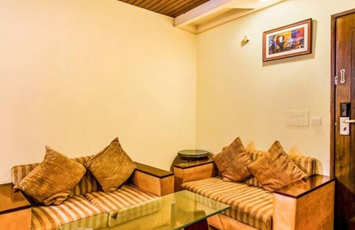 Nehru Place Hotel | FabHotel Stay Residency