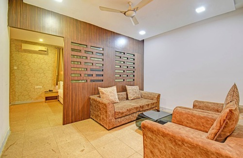 Meera Nagar Hotel | Fabhotel The Walnut