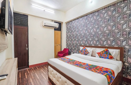 Naini Hotel | Fabhotel Triweni Palace