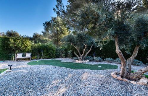 Bonmont Terres Noves House | Fabulosa Saxum : entre mar y montañas