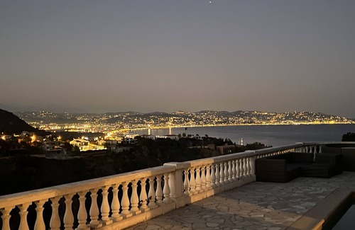 Mandelieu-La-Napoule Villa | Fabulous 5 Bedroom Villa near Cannes perfect for the Lions Festival. n