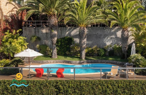 Garajau Villa | Fabulous cliff-face villa, sea-view | Vista Grande