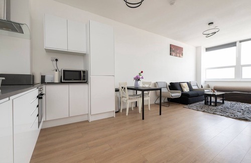 Smethwick Apartment | Fabulous getaway near Birmingham city centre