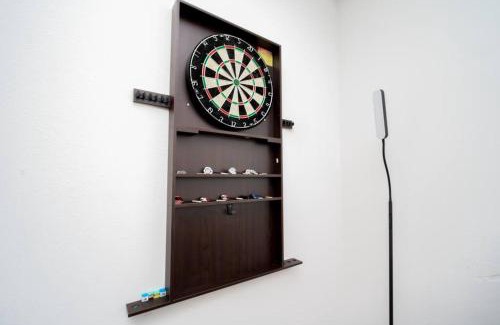 Mission Bend House | Fabulous & Stylish 4BR w Pool Table and Space to Chill