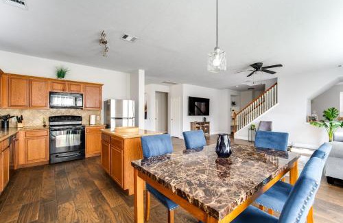 Mission Bend House | Fabulous & Stylish 4BR w Pool Table and Space to Chill