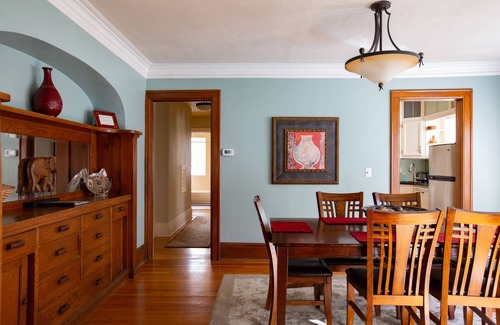 Ecco House | Fabulous Uptown Location! 7BR! Steps from Lake Bde Mka Ska! Downtown! MOA!