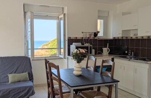 Planguenoual Apartment | Face à la plage et au falaise- Endroit calme