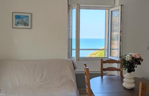 Planguenoual Apartment | Face à la plage et au falaise- Endroit calme