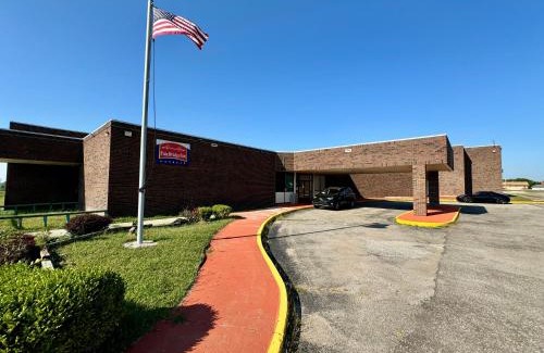 Hiawatha Hotel | FairBridge Inn Express Hiawatha