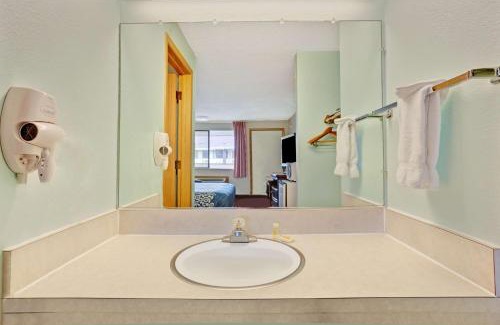 Tukwila Hotel | FairBridge Inn Express Tukwila