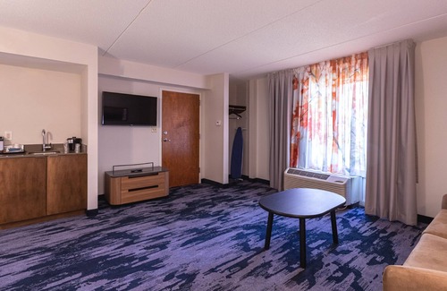 Evansville Hotel | Fairfield Inn by Marriott Evansville West