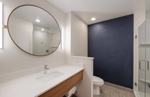 North Central Hotel | Fairfield Inn & Suites by Marriott Virginia Beach Town Center