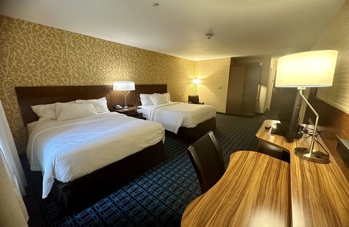 Chesterfield Hotel | Fairfield Inn & Suites by Marriott Detroit Chesterfield