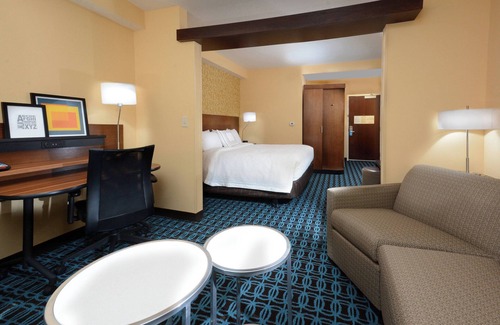 Northeast Raleigh Hotel | Fairfield Inn & Suites by Marriott Raleigh Capital Blvd./I-540