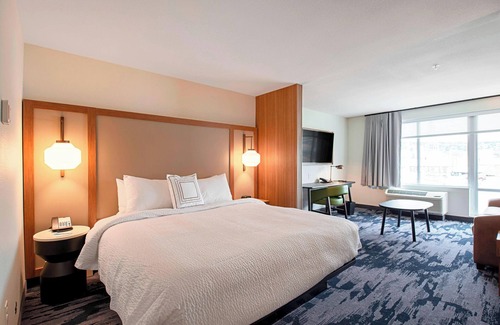 Park Point Hotel | Fairfield Inn & Suites by Marriott Duluth Waterfront