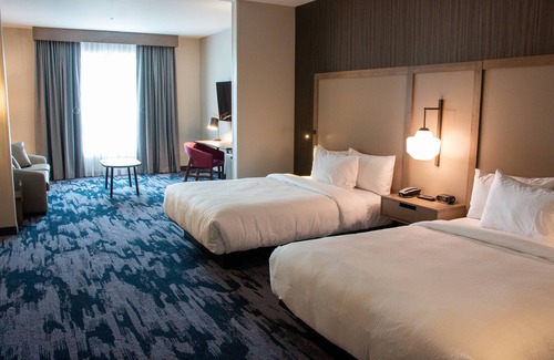 Davenport Hotel | Fairfield Inn & Suites by Marriott Davenport Quad Cities