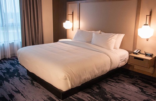 Davenport Hotel | Fairfield Inn & Suites by Marriott Davenport Quad Cities