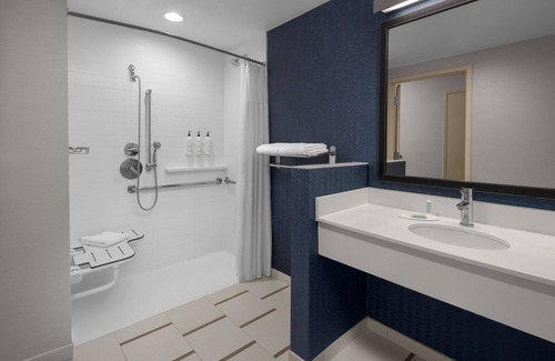 Tustin Hotel | Fairfield Inn & Suites Tustin Orange County