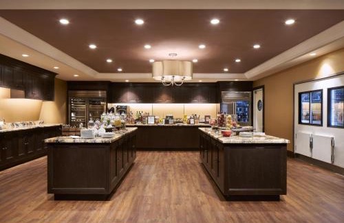 Waller Creek District Hotel | Fairmont Austin Gold Experience