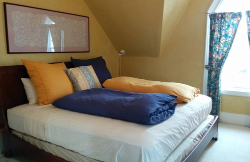 Mahone Bay Bed & Breakfast | Fairmont House Bed & Breakfast