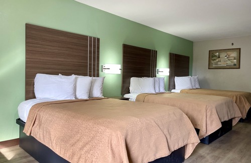 Mobile Hotel | Fairview Inn and Suites