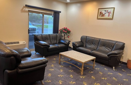 Windham Centre Hotel | Fairview Inn