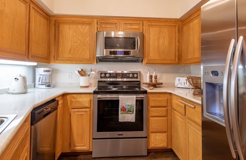 Elkhorn Village Condo | Fairway Nine Condo 4321 - Nicely Remodeled, Elkhorn Village Hot Tub Access