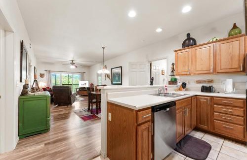 Branson West Apartment | Fairway to Heaven Condo