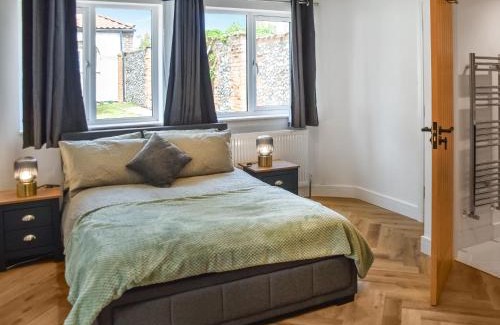 East Dereham House | Faith Cottage