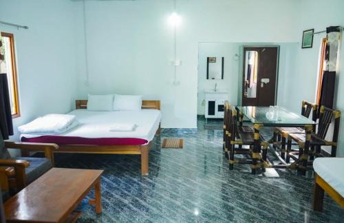 Barangabari Hotel | Falcon Jungle Resort