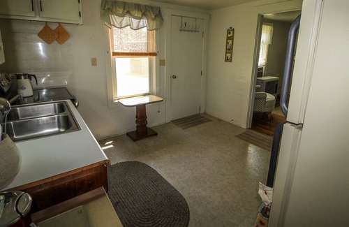 Crumpler Cabin | Fall Colors + Cozy Cabins = Your Perfect October Retreat @ Country Classic