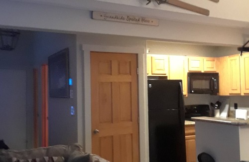 White Haven Ski Chalet | Fall fun, Autumn foliage in Lake Harmony at Jack Frost Mtn with scenic Pond View