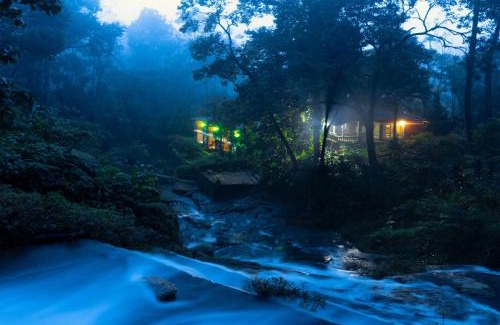Devikolam Hotel | Falling Waters Munnar