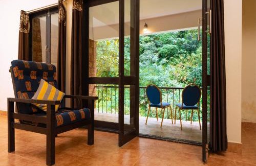 Devikolam Hotel | Falling Waters Munnar