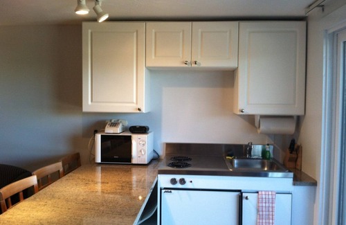 Falmouth Heights Condo | Falmouth Heights/Cape Cod Beach Resort w private resort beach