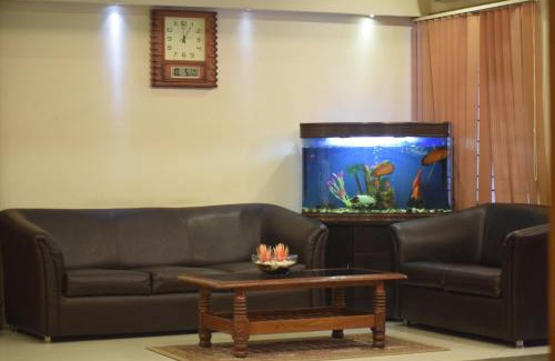 Adyar Hotel | Falnir Palace