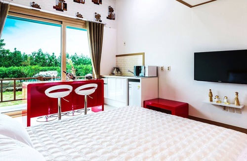 Pyoseon House | Familia Pension